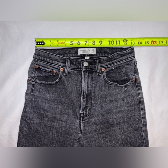 Abercrombie & Fitch Size 28/6R Black Ankle Straight Ultra High Rise Jeans - Picture 4 of 10
